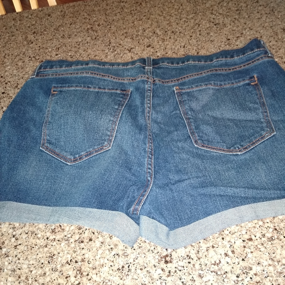 Old Navy boyfriend shorts